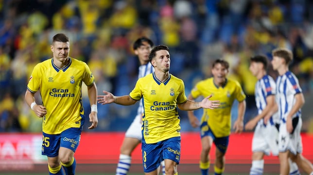 Iván Gil busca saldar su deuda con Las Palmas y Eibar