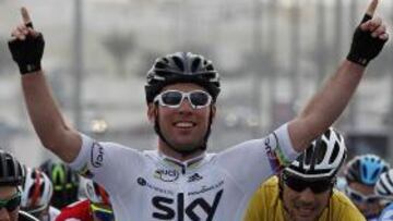 Cavendish ya brilla con el maillot arcoíris en Catar