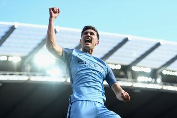 Stones es uno de los defensas m¨¢s prometedores del f¨²tbol ingl¨¦s, y eso no sale barato. El conjunto dirigido por Pep Guardiola pag¨® al Everton la friolera de 55,6 millones de euros para ficharle.