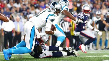 Durante su debut en los juegos de preparaci&oacute;n de los Panthers, el quarterback dej&oacute; el emparrillado del Gillette Stadium con molestias en la extremidad baja.
 