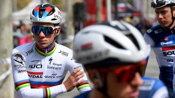 Quick-Step Belgian rider Remco Evenepoel prepares to take the start of the 2nd stage of the 2023 Tour of Catalonia cycling race, 165,5 km from Mataro to Vallter on March 21, 2023. (Photo by Josep LAGO / AFP)