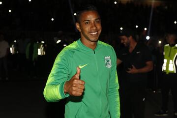 Atlético Nacional presentó su camiseta para la temporada 2019 y a su nuevo refuerzo, Hernán Barcos