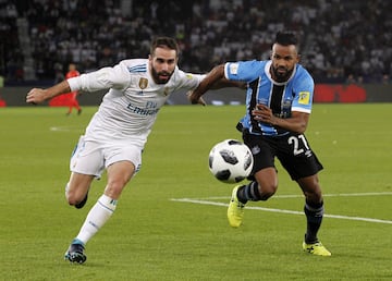 Carvajal con Fernandinho. 