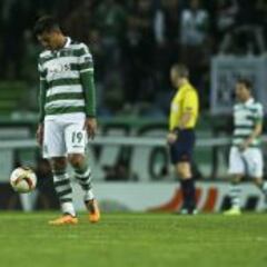 Teo es silbado por los hinchas del Sporting y su DT lo defiende