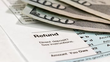 The IRS weekly filing statistics show that the average refund being distributed by the agency is larger than those sent this time last year.