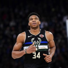 Will Giannis Antetokounmpo be able to play in the FIBA World Cup after undergoing knee surgery?