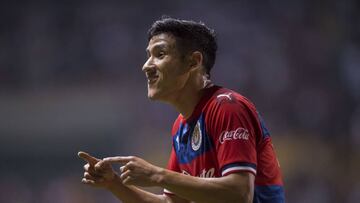 Uriel Antuna, Chivas