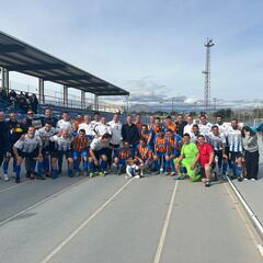El Valencia vence al Hércules (3-4) en un derbi de veteranos solidario por Lía y Lubo