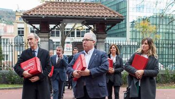 Alberto Uribe-Echevarría en Ibaigane.