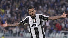 Dani Alves celebra un gol con la Juventus. 