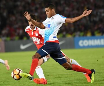 Junior venció a Santa Fe en el estadio El Campín de Bogotá, en partido correspondiente a la ida por las semifinales de la Copa Sudamericana 2018.