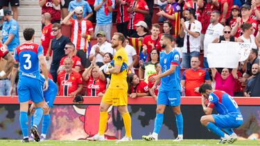 Koke, Hancko, Oblak y Ruggeri tras el gol de Muriqi.