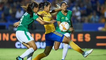 Las dirigidas por Ram&oacute;n Villa Zevallos tuvieron un partido sufrido antes las esmeraldas, pero Katty Mart&iacute;nez entr&oacute; al segundo tiempo para poner peligro al frente y hacer el gol de la igualada.
 
 
 
 EN LA FOTO: