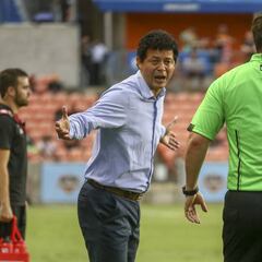 Piloto, técnico y amigo de un plantel que no quiere dar tregua