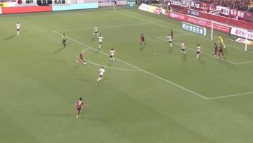 El increíble gol que hizo Iniesta desde media distancia en Japón