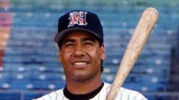 Nació el 24 de febrero de 1963 en Macapule, Sinaloa. Es considerado el pelotero mexicano más completo. Jugó 22 temporadas en la LMB. Fue Novato del Año en 1982 con los Poza Rica y Tigres, líder de bases robadas en 1984 con Tigres. También con los Reyes del Zarpazo fue campeón de jonrones y de carreras producidas en la LMB en 1993. Como manager fue campeón en 2011 con los Tigres de Quintana Roo.

Carrillo tuvo participación en 107 juegos de Grandes Ligas con los Cerveceros de Milwaukee y los Marilns de Florida.

Cortesía LMB