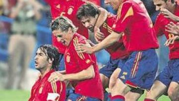 España llega al Mundial con el punto de Luis García.