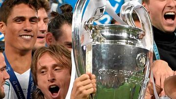 Luka Modric levantando la Decimotercera