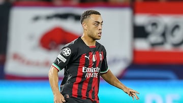 El futuro de Dest en el Milan se mantiene en el aire