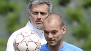 Sneijder: "Un año con Mourinho vale por diez con otro"