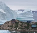 El viento salva a un pequeño pueblo de un iceberg gigante