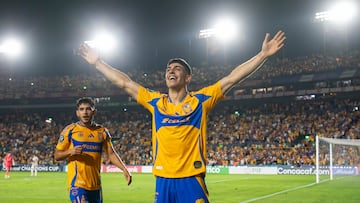 AME8725. MONTERREY (MÉXICO), 11/03/2025.- Juan Brunetta de Tigres celebra un gol este martes, en un partido de vuelta de octavos de final de la CONCACAF Champions Cup entre Tigres y Cincinnati, en el Estadio Universitario de Monterrey (México). EFE/Miguel Sierra