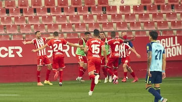 Diez resultados en Liga fuera le valen para eliminar al Almería