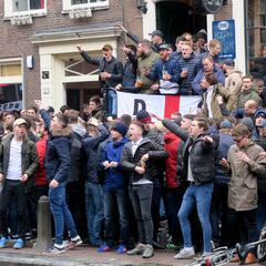 Altercados en Ámsterdam: 25 hooligans ingleses, detenidos