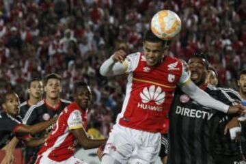 Santa Fe da vuelta a la serie y avanza en la Libertadores