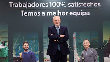 El presidente de Mercadona, Juan Roig (c), durante una rueda de prensa, a 10 de marzo de 2026, en Valencia, Comunidad Valenciana (España). Mercadona ha obtenido unos beneficios de 1.729 millones de euros en 2025, un 24,9 por ciento más que en el año anterior, tras subir un 8% sus ventas, que han ascendido a los 41.900 millones de euros.
10 MARZO 2026
Rober Solsona / Europa Press
10/03/2026