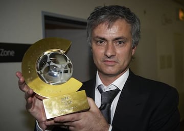 Mourinho donated his Ballon d'Or to the Sir Bobby Robson Foundation.