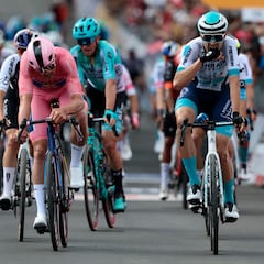 Pedersen gana de rosa su tercer esprint en el Giro