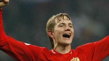 <b>SEGUIMIENTO.</b> Monfort estuvo presente en el Estadio Petrovsky para ampliar el ya detallado dossier sobre el ariete ruso que maneja Mijatovic.