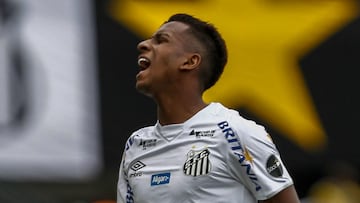 Real Madrid-bound Rodrygo Goes bids Santos emotional goodbye