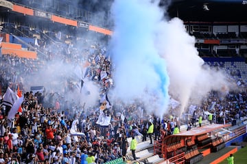 Pachuca fans celebrate