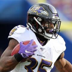 Baltimore Ravens Gus Edwards and Marcus Peters believed to have torn ACL