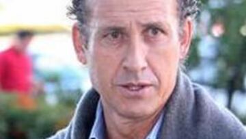 Valdano: "Lo de Van Nistelrooy está muy dificil"