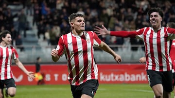 Rego persigue la estela de Canales