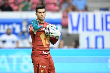 Aug 7, 2024; Vancouver, British Columbia, CAN;  Pumas UNAM goalkeeper Julio Gonzalez (1) reacts during the first halff against Vancouver Whitecaps FC at BC Place. Mandatory Credit: Anne-Marie Sorvin-USA TODAY Sports