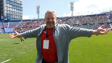 VRAC - EL SALVADOR 
SEGUIDORES ALBERTO CHICOTE ESTADIO CIUDAD DE VALENCIA