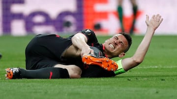 Koscielny en el c&eacute;sped del Wanda Metropolitano. 