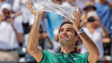 Federer: "Probablemente no juegue en tierra batida salvo en Roland Garros"