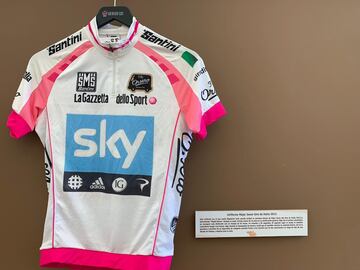 Rigoberto Urán tiene muchas cosas qué contar sobre su carrera deportiva. Desde la primera bicicleta con la que vendía chance hasta la camiseta con la que fue medallista olímpico, todo está en el museo del Giro de Rigo.