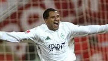 <b>QUIERE IR A LA 'CANARINHA'.</b> A sus 29 años, Ailton confía en poder jugar con la selección de su país.