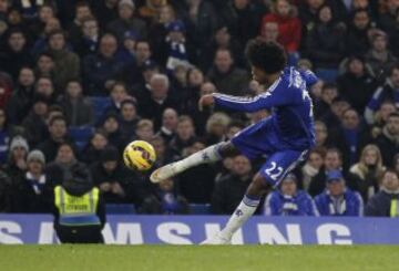 1-0. Chelsea-Everton. Willian anotó el único tanto del partido.