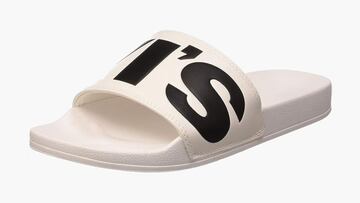 ¿Buscas el básico por excelencia? Atento a las chanclas Levi's, que van a ser el rey del verano y que están disponibles en Amazon.