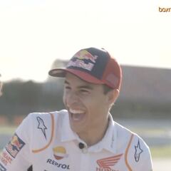 El 'accidente' de Ansu Fati al dar gas en la moto de Márquez