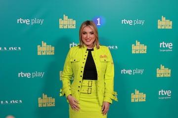 La que fuera la reportera ms dicharachera de 'El programa de Ana Rosa' irrumpe en la cadena pblica tras pasar por 'Ni que furamos shh', el programa de TEN que la devolvi a la televisin tras "perderlo todo" por su relacin con Antonio David Flores.
