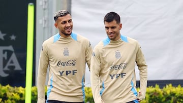 Lo Celso, junto a Paredes.