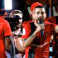 Surrealismo en Mallorca: Dani Rodríguez cantando "¡Dani Rodríguez, hijo de puta!"